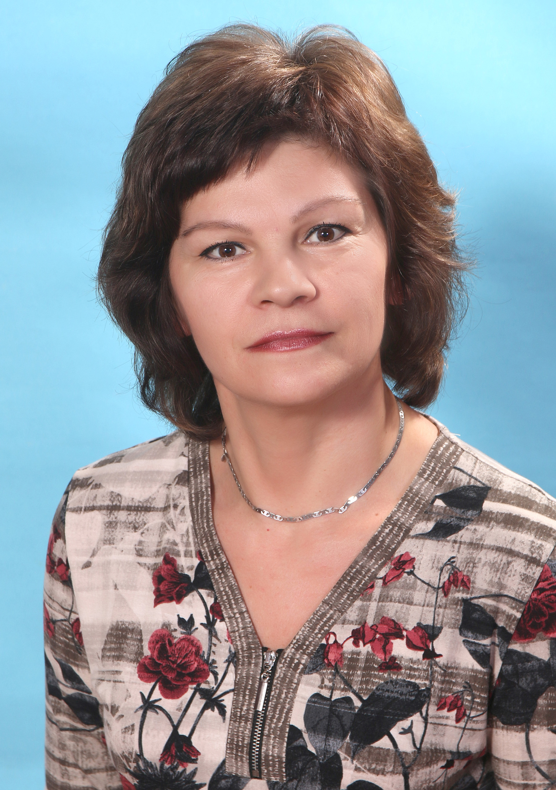 Ежова Лариса Николаевна.